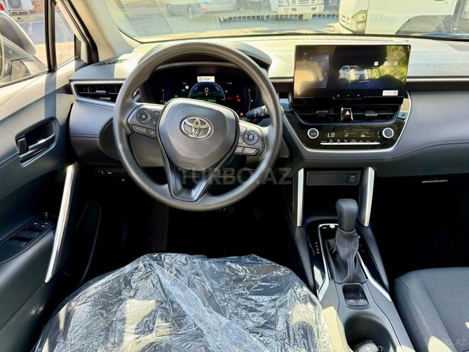 Toyota Corolla Cross 2025, 0 km - 2.0 л - Bakı