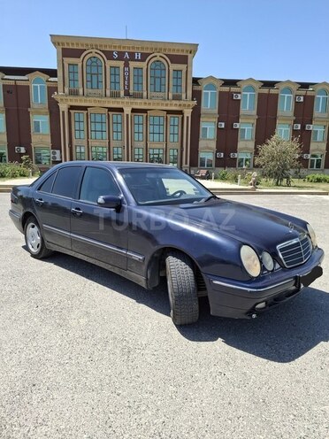Mercedes E 240 2000, 300,000 km - 2.6 l - Bakı