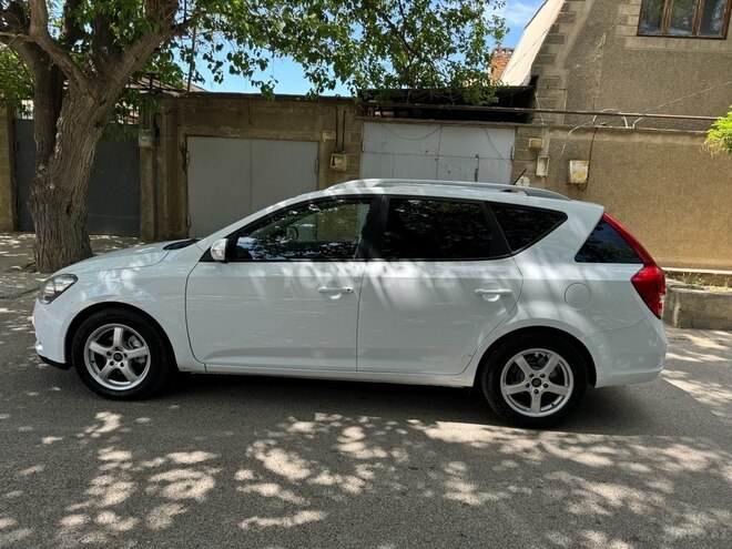 Kia  2011, 215,115 km - 1.6 l - Bakı