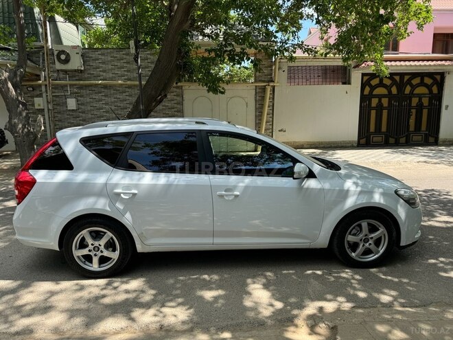 Kia  2011, 215,115 km - 1.6 l - Bakı
