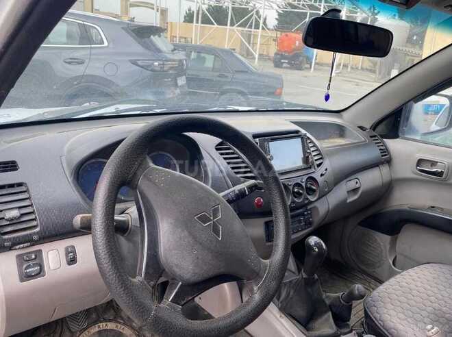 Mitsubishi L200 2008, 255,000 km - 2.5 l - Bakı