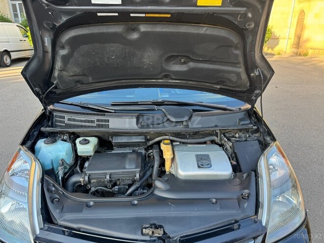 Toyota Prius-15