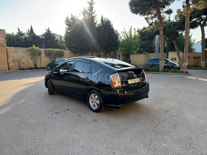 Toyota Prius-11