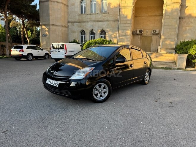 Toyota Prius-2