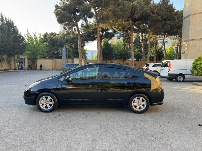 Toyota Prius-13