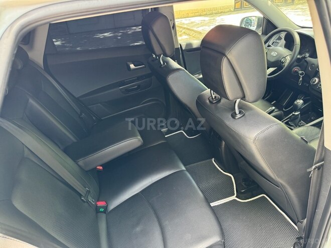 Kia Ceed 2011, 215,115 km - 1.6 l - Bakı