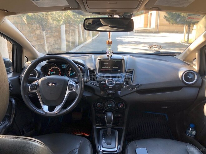 Ford Fiesta 2014, 346,000 km - 1.6 l - Bakı