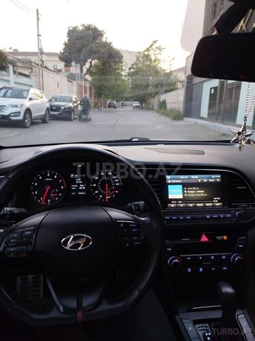 Hyundai Elantra 2017, 165,762 km - 1.6 l - Bakı