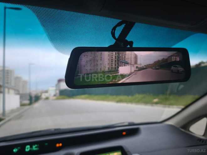 Toyota Prius-6
