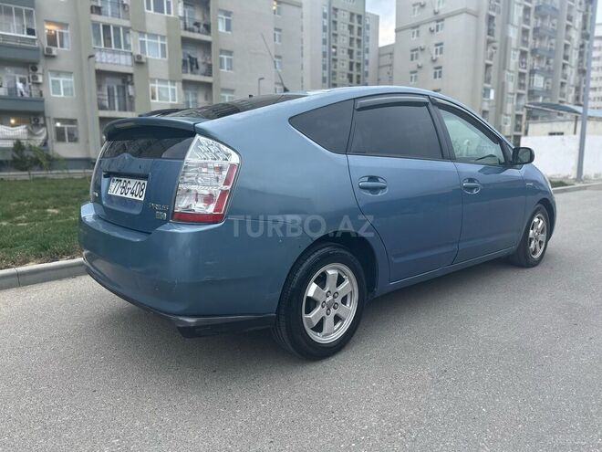 Toyota Prius-3
