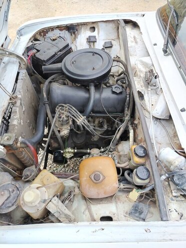 LADA (VAZ) 2106 1983, 88,000 km - 1.3 l - Gəncə