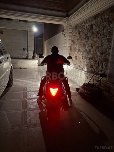 Suzuki Intruder M1800R 2012, 25,500 km - 1.8 l - Bakı