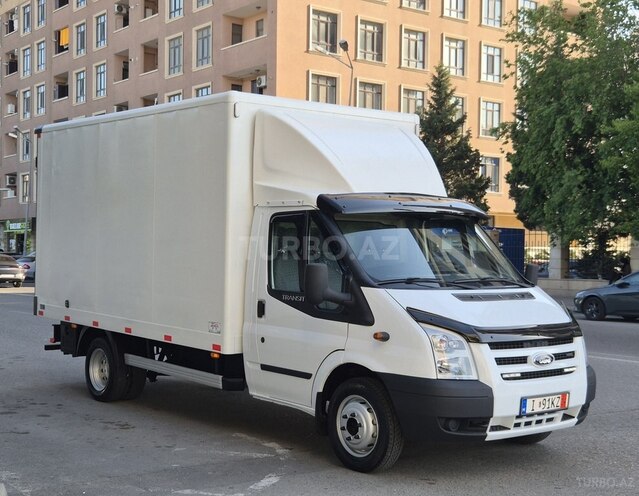 Ford Transit-7