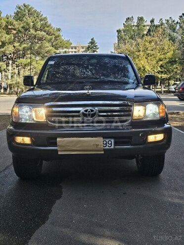 Toyota Land Cruiser 2003, 239,325 km - 4.7 l - Quba