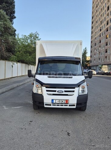 Ford Transit-2