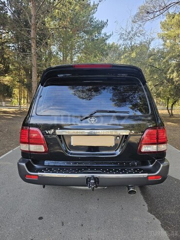Toyota Land Cruiser 2003, 239,325 km - 4.7 l - Quba