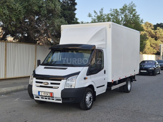 Ford Transit-1