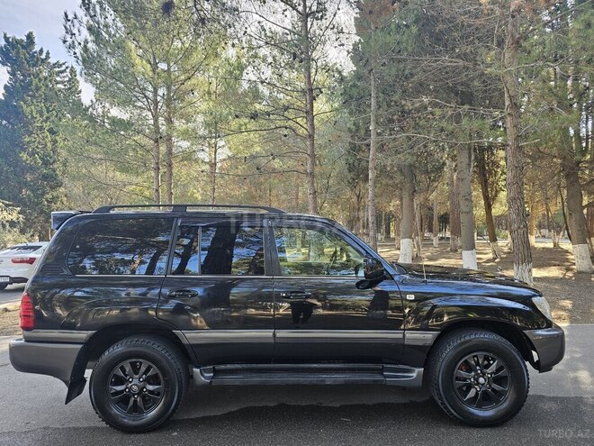 Toyota Land Cruiser 2003, 239,325 km - 4.7 l - Quba