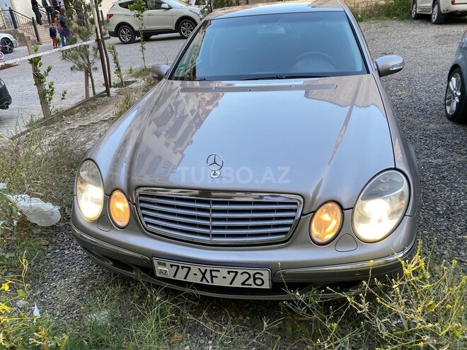 Mercedes E 220 d 2004, 341,980 km - 2.2 l - Bakı