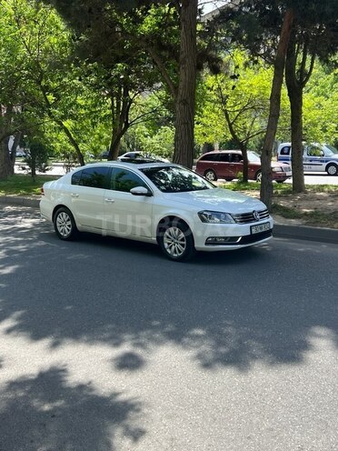 Volkswagen Passat 2012, 251,500 km - 1.8 л - Bakı