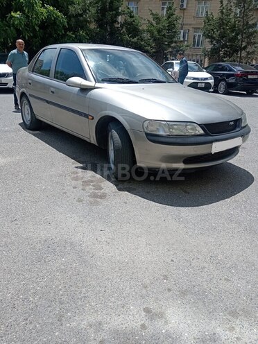 Opel Vectra 1997, 332,000 km - 1.6 l - Bakı