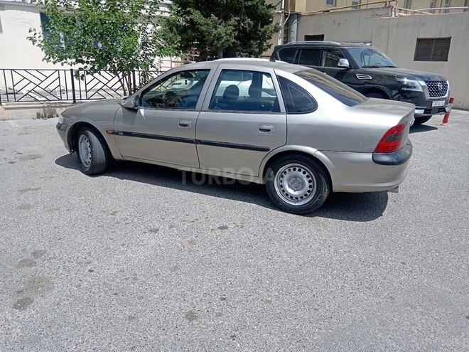 Opel Vectra 1997, 332,000 km - 1.6 l - Bakı