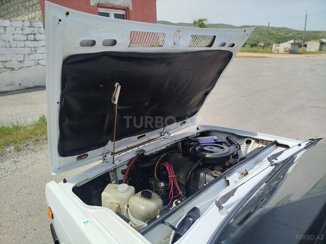 LADA (VAZ) 2107 2006, 45,000 km - 1.6 л - Qax