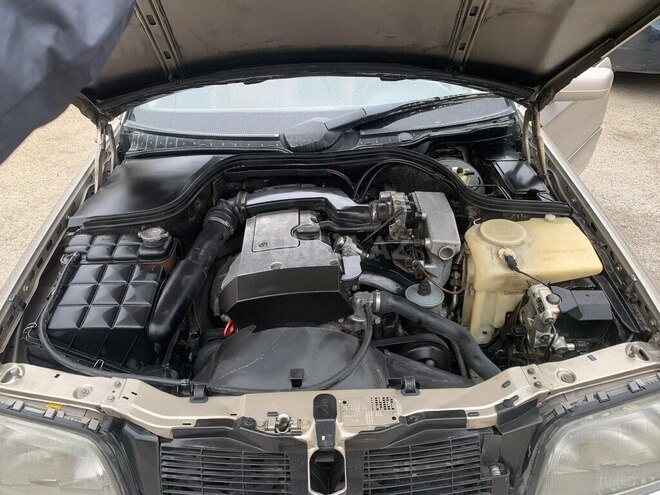 Mercedes C 180 1994, 402,300 km - 1.8 l - Bakı