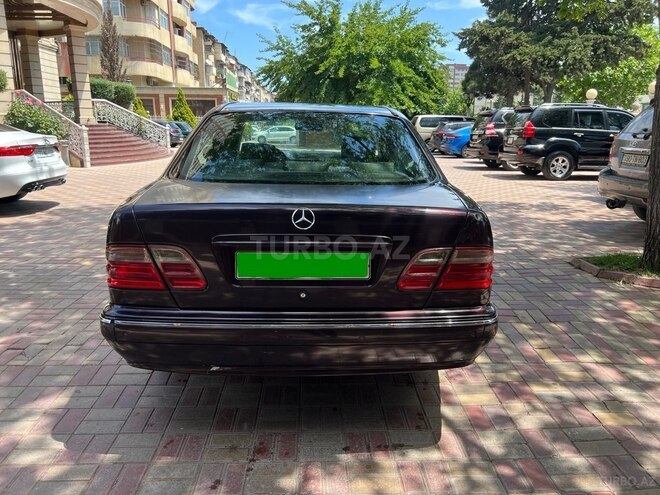 Mercedes E 220 d 2001, 530,000 km - 2.2 l - Bakı