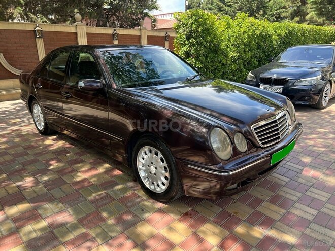 Mercedes E 220 d 2001, 530,000 km - 2.2 l - Bakı