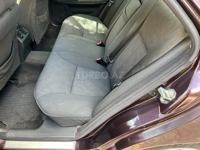Mercedes E 220 d 2001, 530,000 km - 2.2 l - Bakı