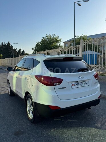 Hyundai ix35 2011, 233,000 km - 2.0 l - Bakı