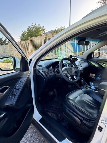 Hyundai ix35 2011, 233,000 km - 2.0 l - Bakı