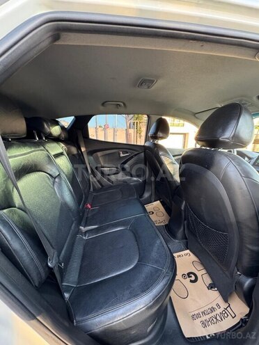 Hyundai ix35 2011, 233,000 km - 2.0 l - Bakı