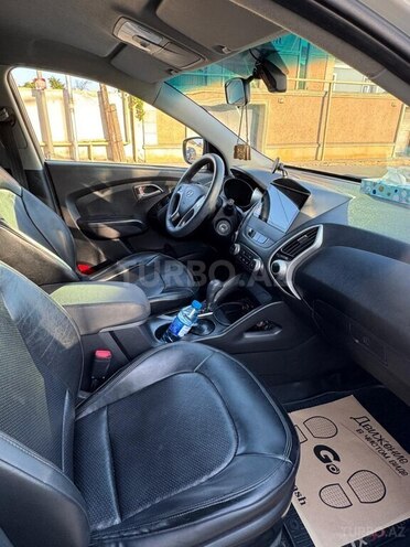 Hyundai ix35 2011, 233,000 km - 2.0 l - Bakı