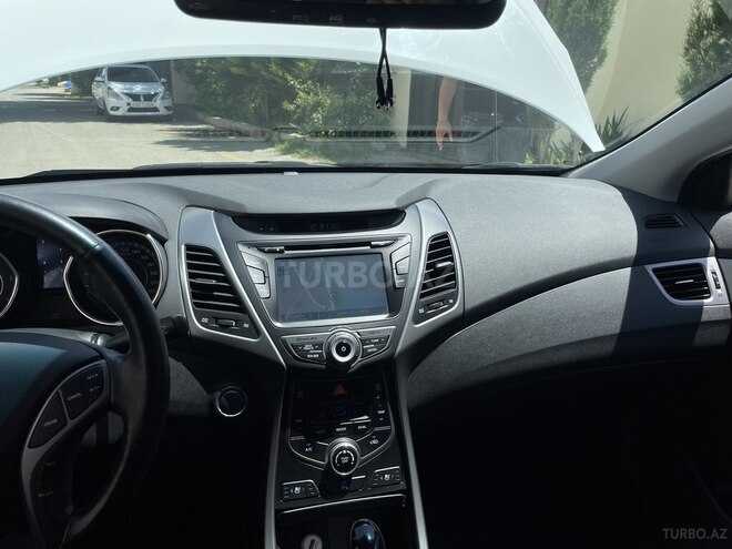 Hyundai Avante 2015, 143,000 km - 1.6 l - Bakı