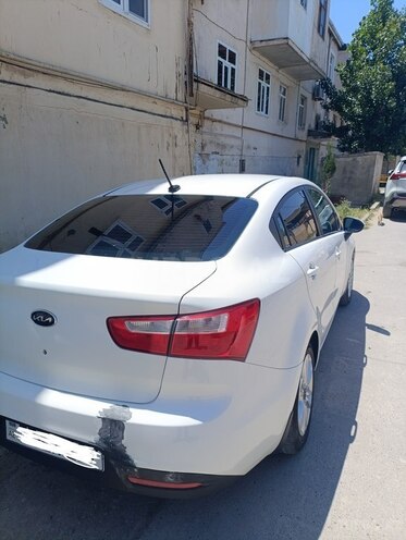 Kia Rio 2013, 289,682 km - 1.4 l - Neftçala