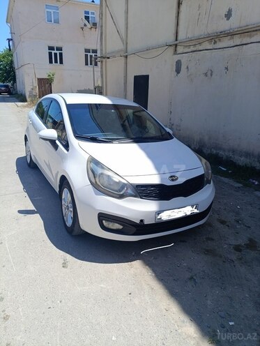 Kia Rio 2013, 289,682 km - 1.4 l - Neftçala