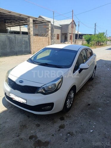 Kia Rio 2013, 289,682 km - 1.4 l - Neftçala