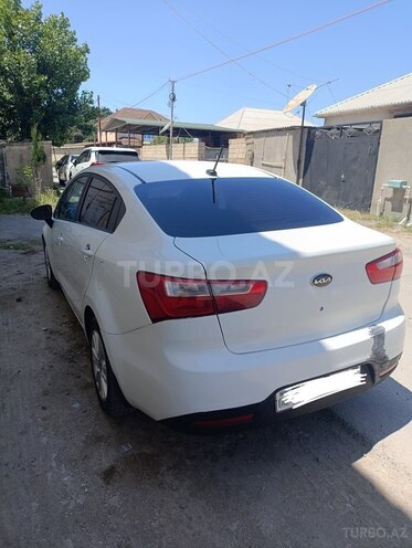 Kia Rio 2013, 289,682 km - 1.4 l - Neftçala
