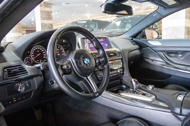 BMW M6 2014, 135,000 km - 4.4 l - Bakı