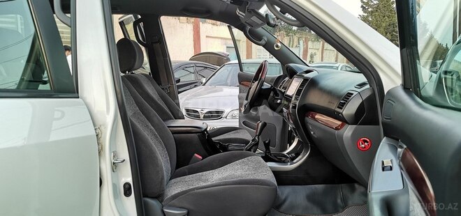 Toyota Land Cruiser Prado-20
