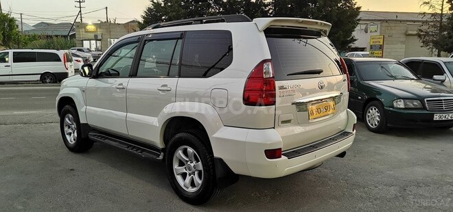Toyota Land Cruiser Prado-12