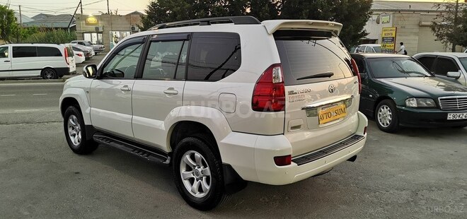 Toyota Land Cruiser Prado-13
