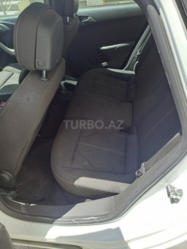 Opel Astra 2011, 257,582 km - 1.3 л - Bakı