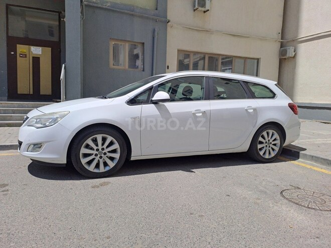 Opel Astra 2011, 257,582 km - 1.3 л - Bakı