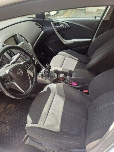 Opel Astra 2011, 257,582 km - 1.3 л - Bakı