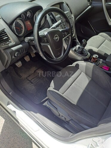 Opel Astra 2011, 257,582 km - 1.3 л - Bakı