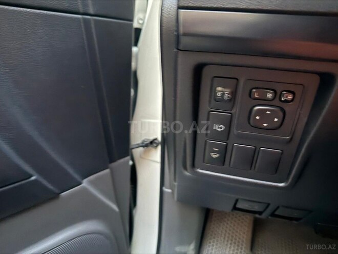 Toyota Land Cruiser Prado 2012, 200,000 km - 2.7 l - Bakı