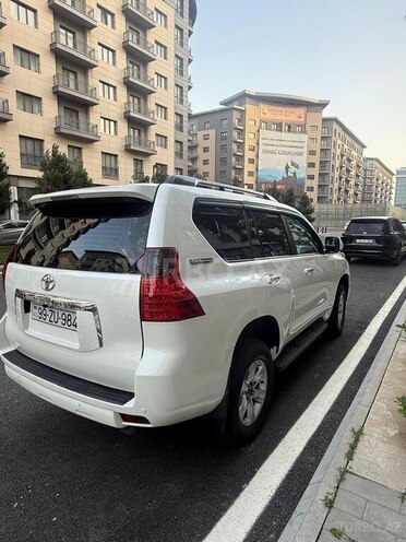Toyota Land Cruiser Prado 2012, 200,000 km - 2.7 l - Bakı